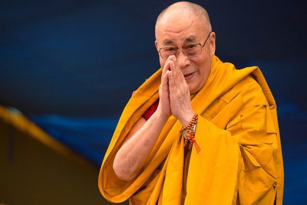 Сегодня жители Калмыкии, как и весь буддийский мир отмечают очередной День рождения своего духовного лидера – Его Святейшества Далай-ламы XIV.