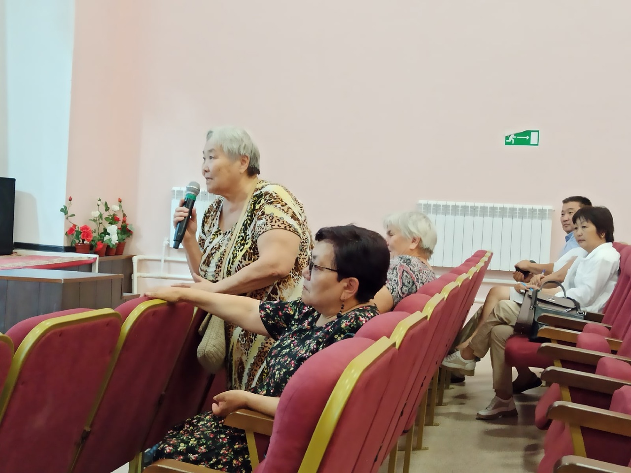 Сегодня, 8 июля прошел сход граждан села Троицкое.